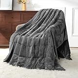 Uttermara Weighted Blanket Queen Size 15lbs 60x80 inches with Soft Plush Fleece, Cozy Warm Sherpa Snuggle Thick Heavy Blanket Great for Sleep and Calming, Grey