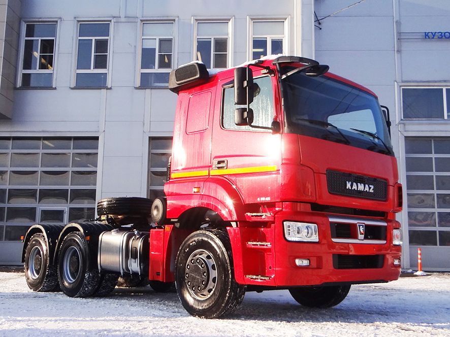 Седельный тягач КамАЗ 65806 image