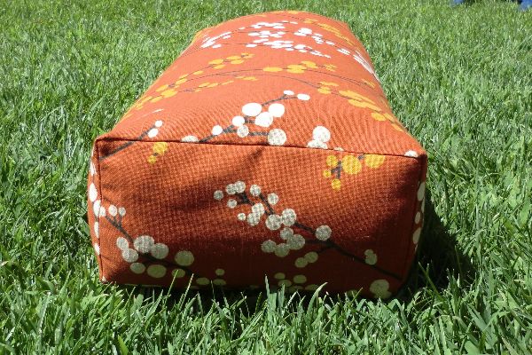 How to Make A Yoga Bolster Pillow? image