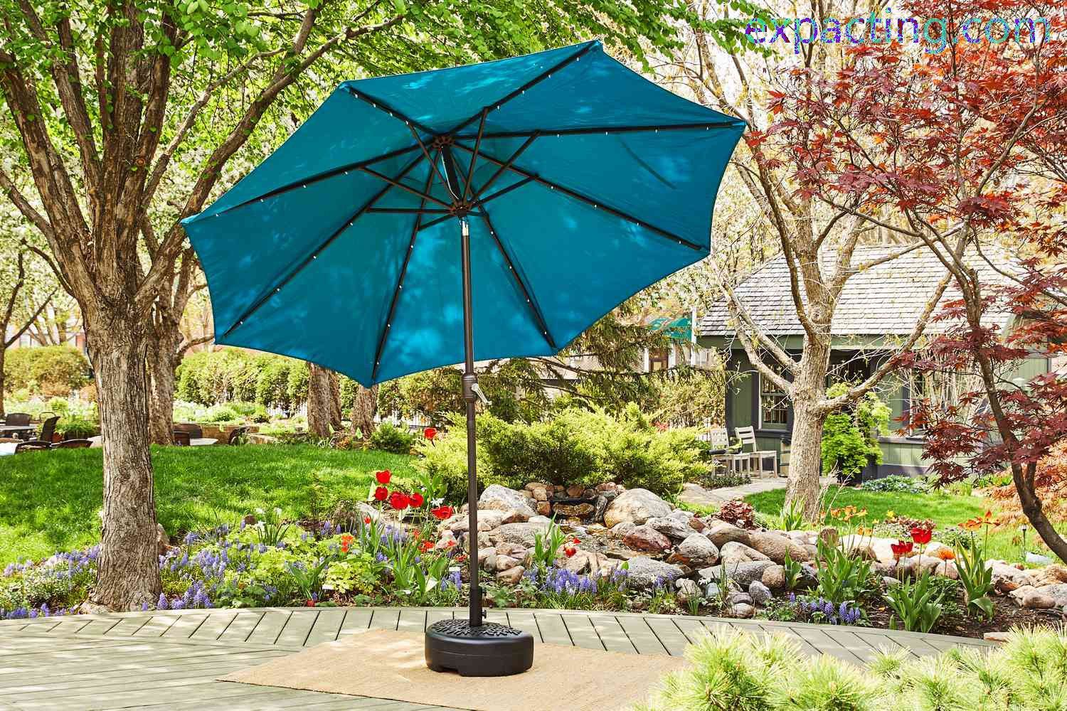 How to Open a Patio Umbrella with a String preview