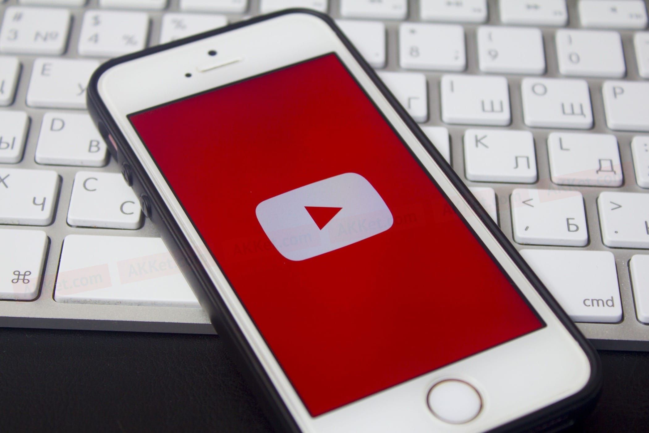 Как накрутить комментарии под видео на YouTube preview