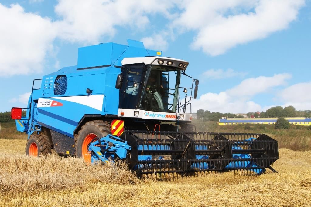 Комбайн «Агромаш» 5000 image