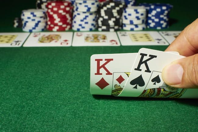 Покер на Андроид: как выбрать онлайн рум для игры с телефона? image