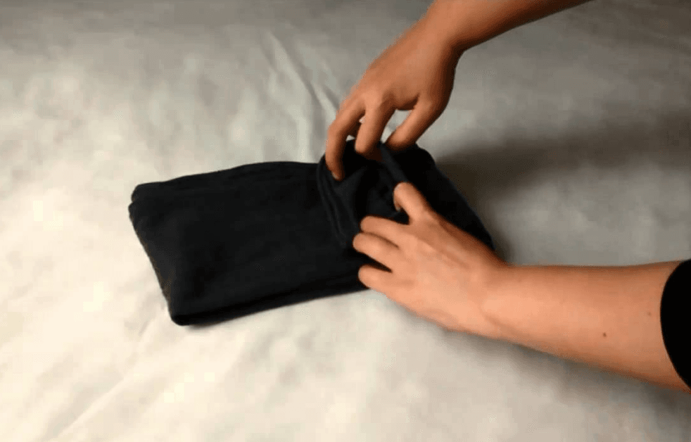 How to Fold Yoga Pants for Maximum Efficiency preview